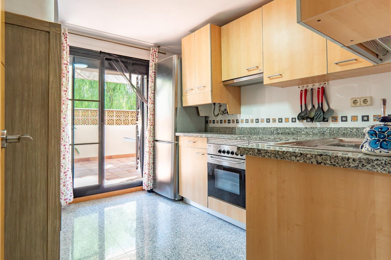 2 quarto Apartamento para arrendar em Almayate com piscina garagem - 950 € (Ref: 10187245)