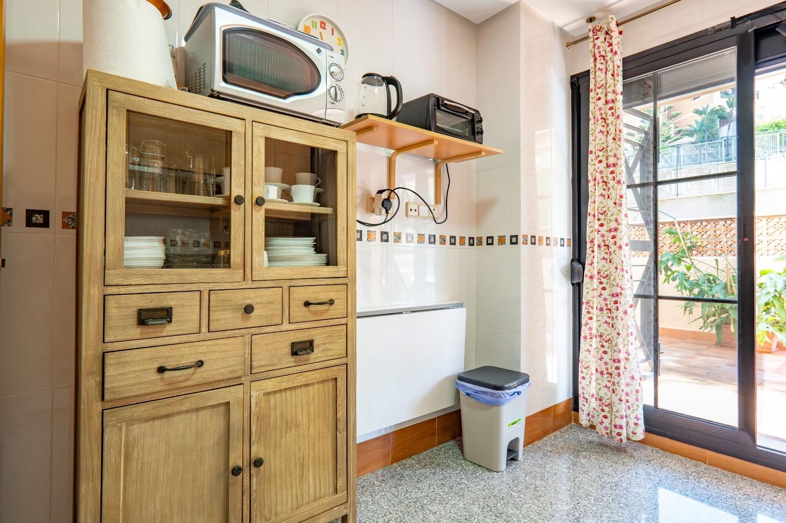 2 quarto Apartamento para arrendar em Almayate com piscina garagem - 950 € (Ref: 10187245)