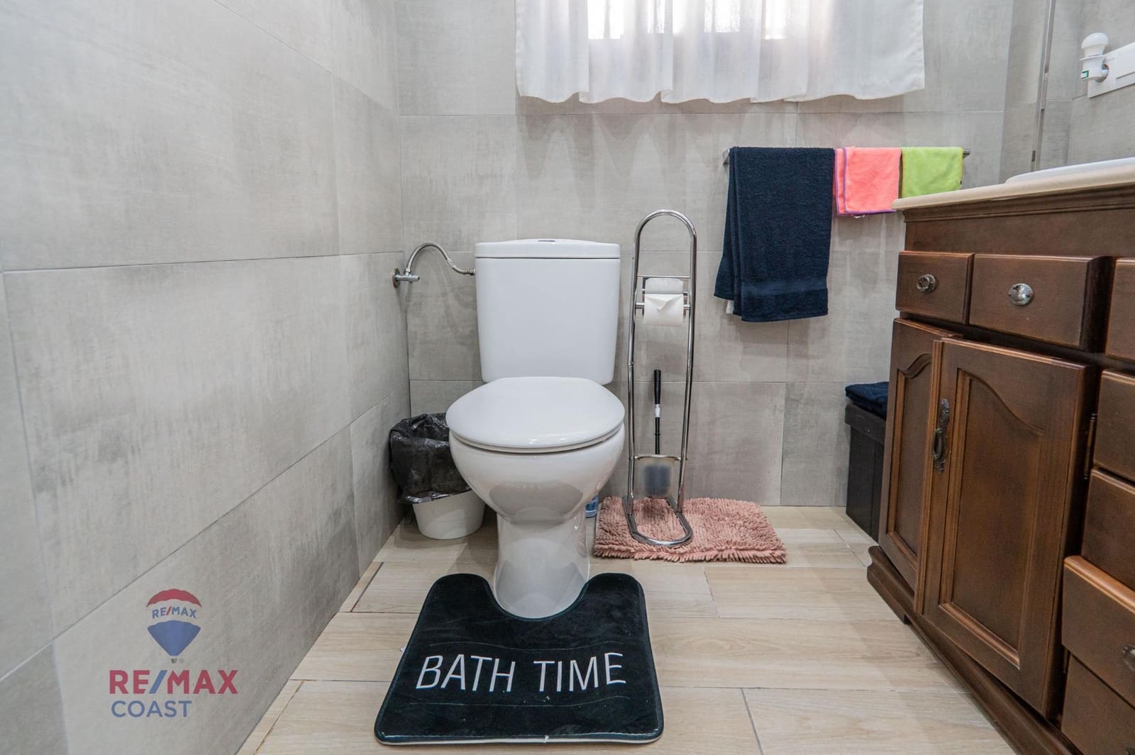 6 bedroom Finca/Country House for sale in Colmenar - € 395,000 (Ref: 7546777)