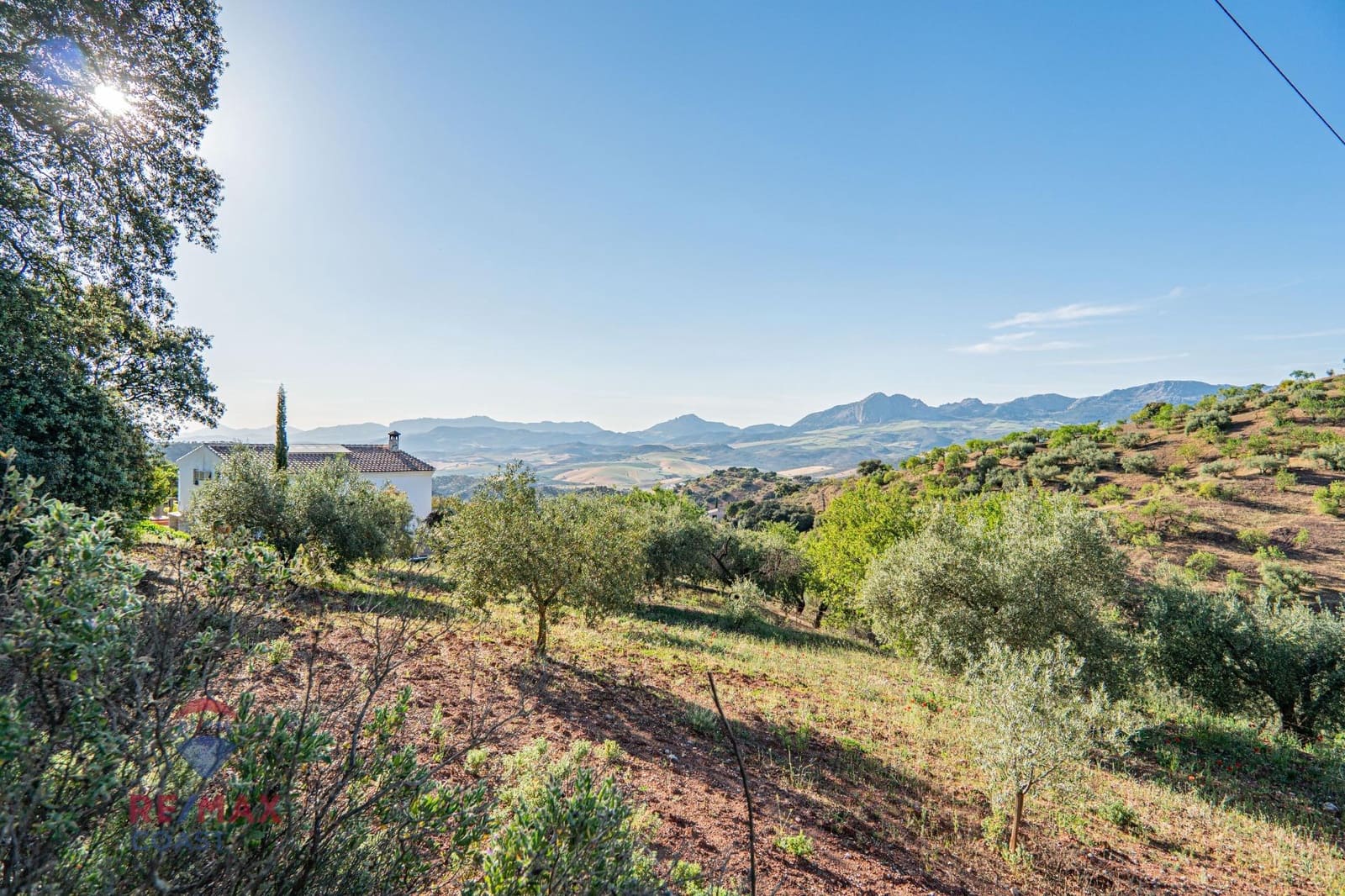 6 bedroom Finca/Country House for sale in Colmenar - € 395,000 (Ref: 7546777)