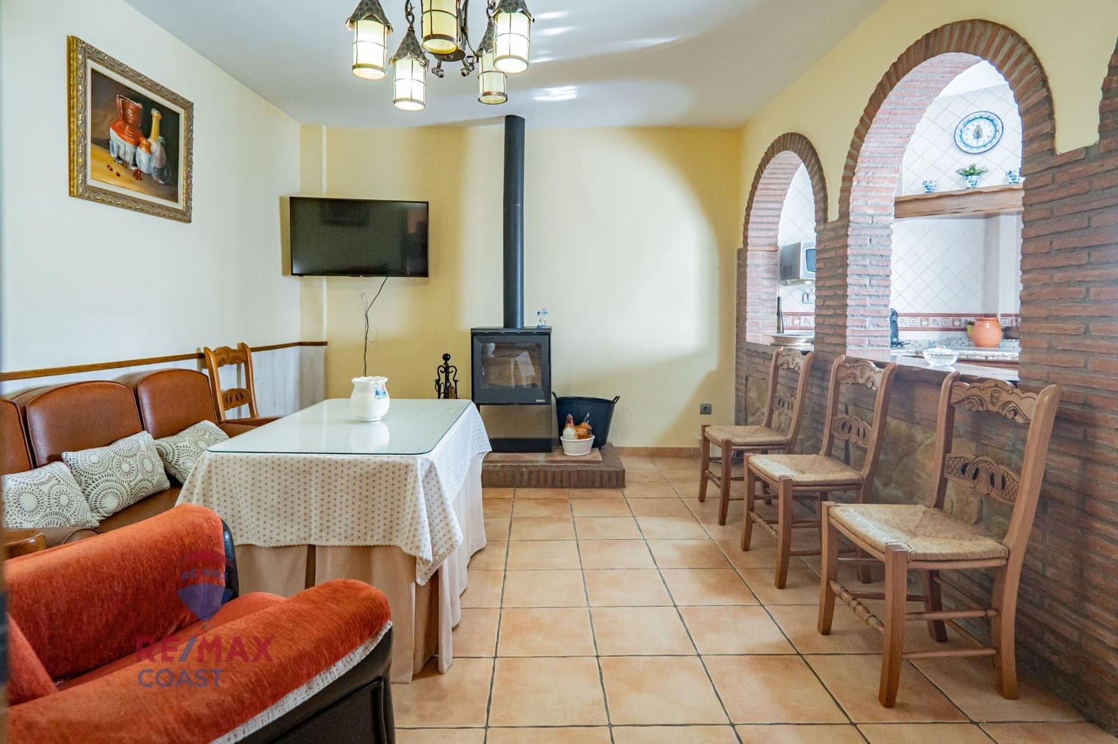 6 bedroom Finca/Country House for sale in Colmenar - € 395,000 (Ref: 7546777)