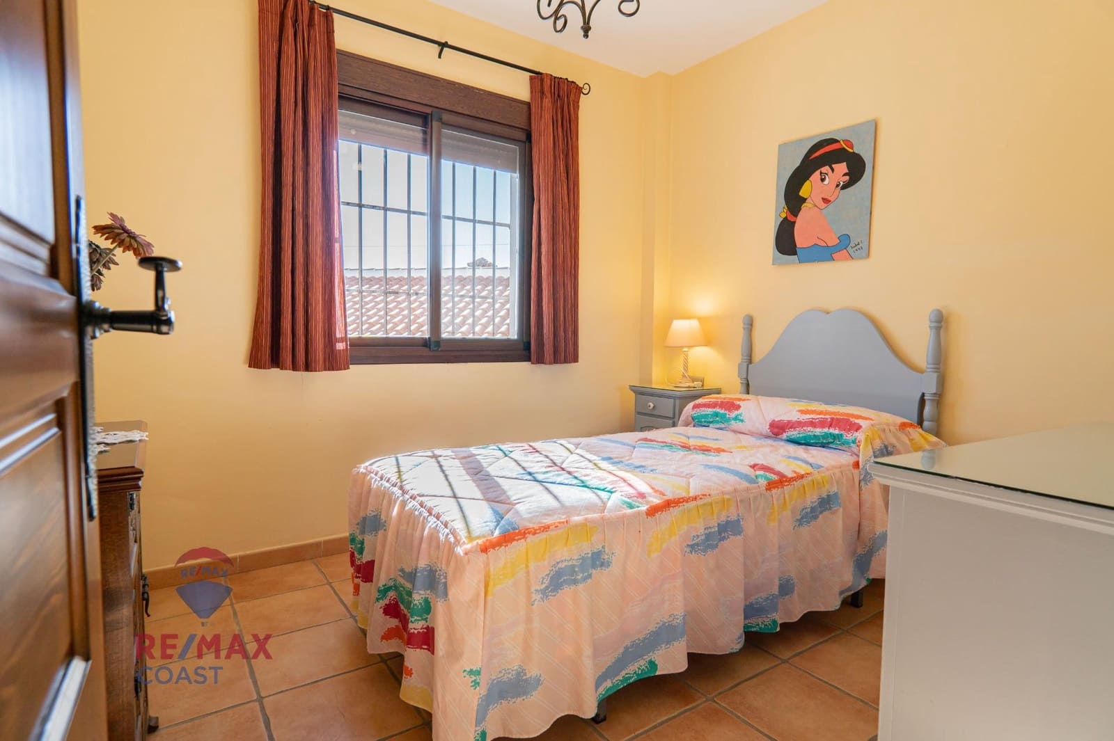 6 bedroom Finca/Country House for sale in Colmenar - € 395,000 (Ref: 7546777)