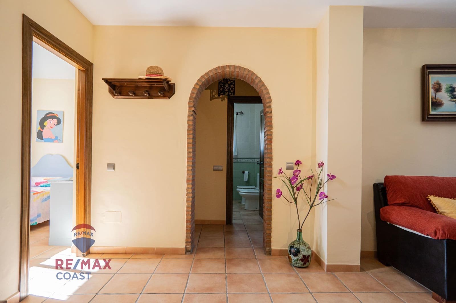 6 bedroom Finca/Country House for sale in Colmenar - € 395,000 (Ref: 7546777)