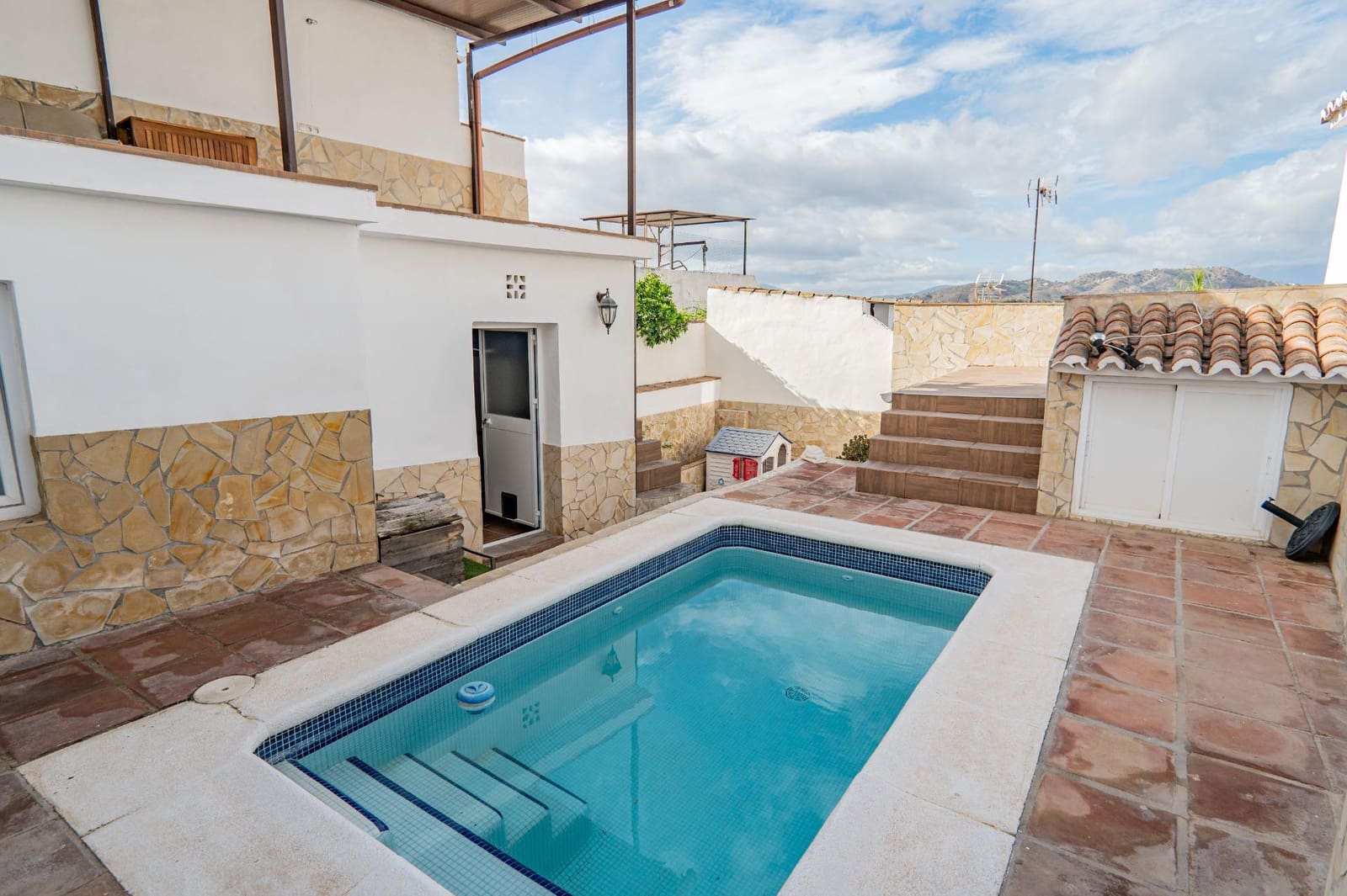 4 makuuhuone Huvila myytävänä paikassa Pizarra mukana uima-altaan - 279 000 € (Ref: 7862505)