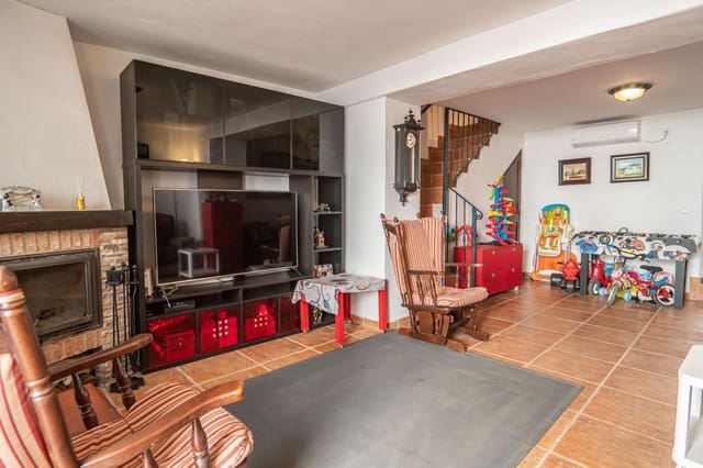 4 soveværelse Villa til salg i Pizarra med swimmingpool - € 279.000 (Ref: 7862505)