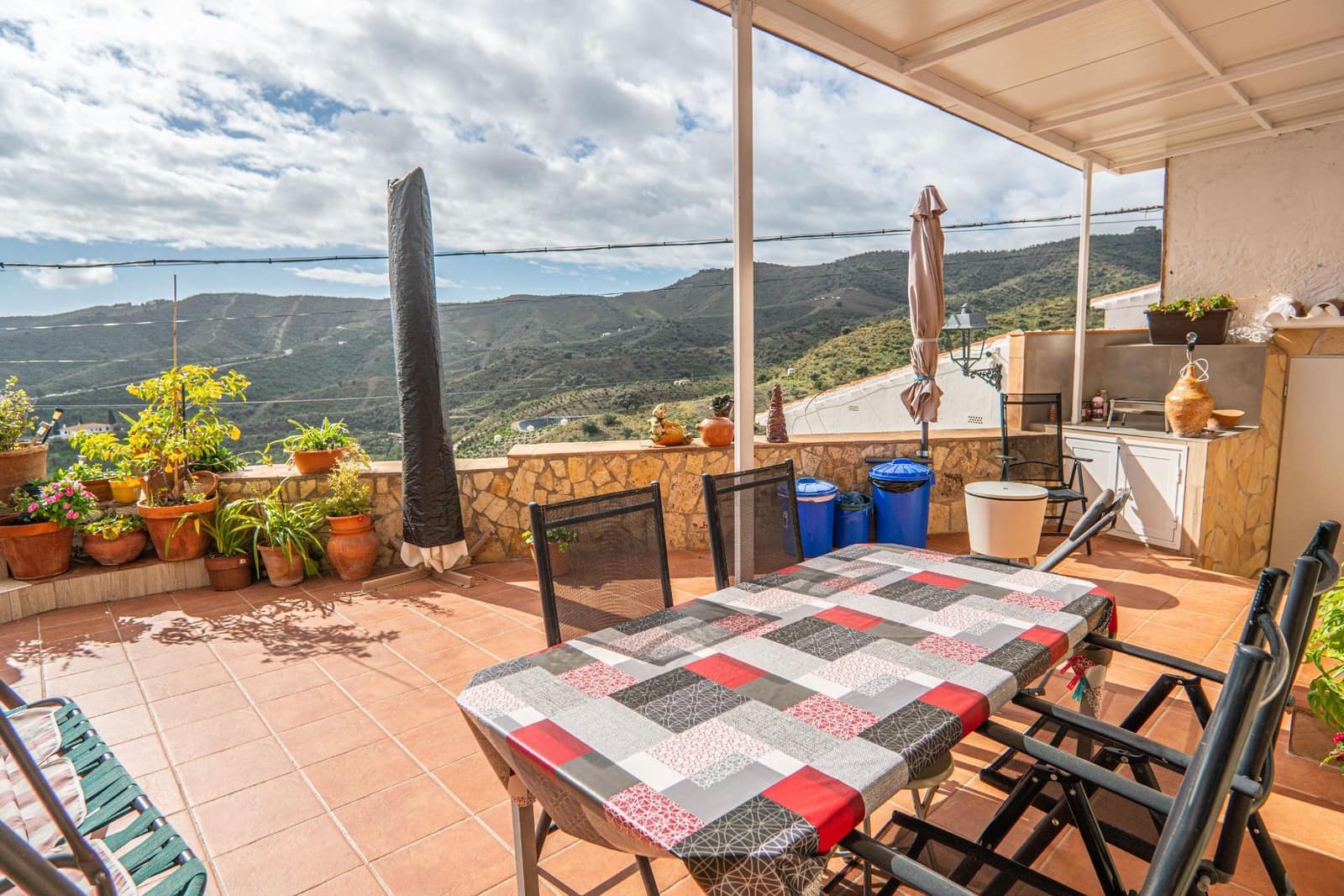 5 slaapkamer Finca/Landhuis te koop in Benaque - € 285.000 (Ref: 7888938)