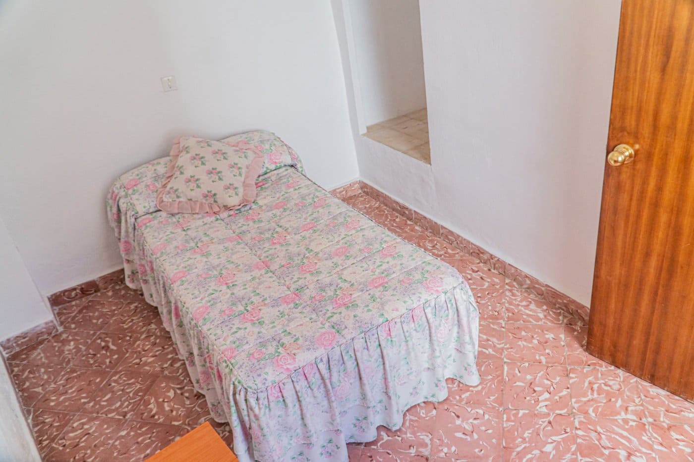 4 makuuhuone Omakotitalo myytävänä paikassa El Borge - 79 000 € (Ref: 8138870)