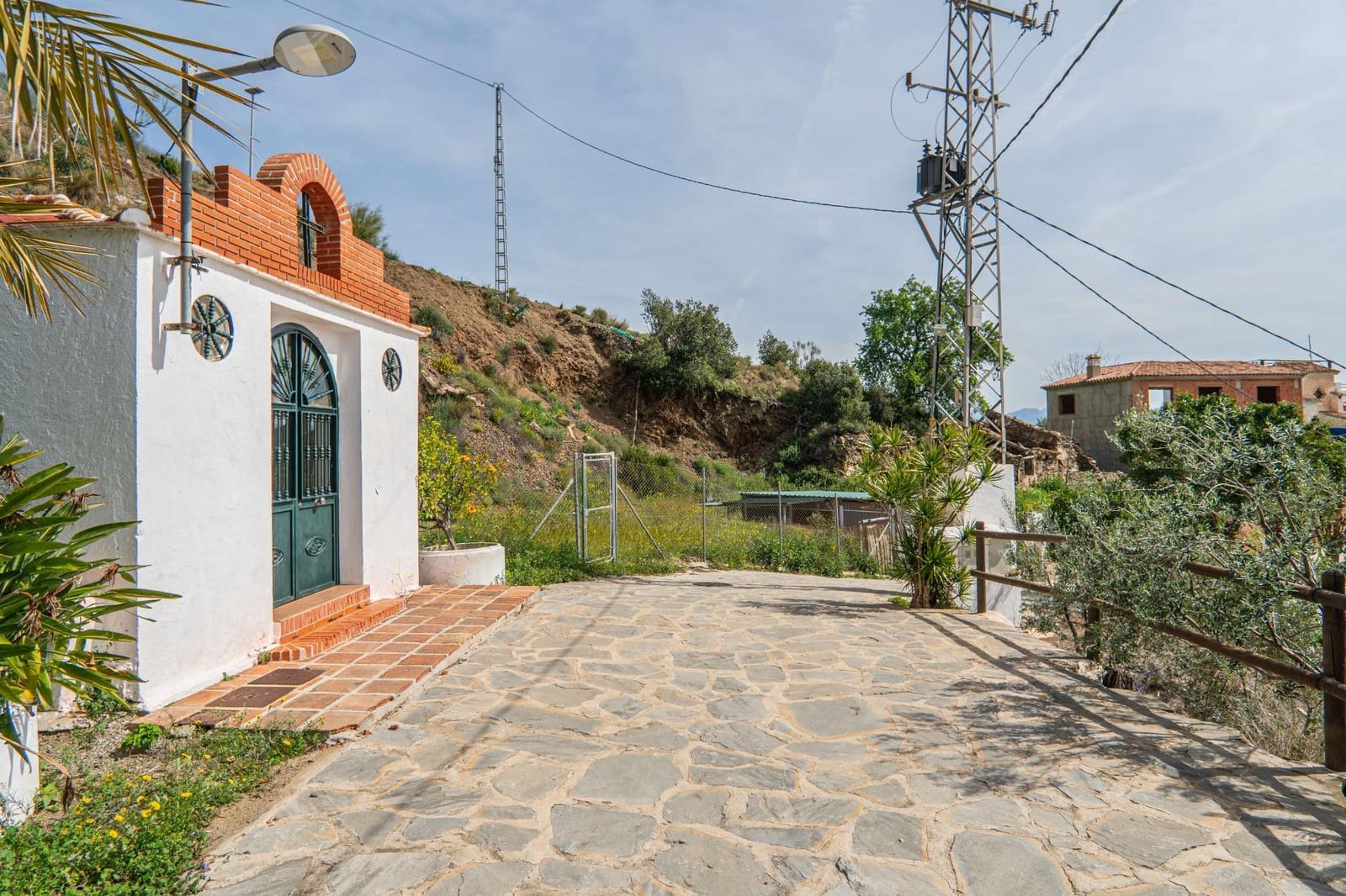 4 bedroom Villa for sale in Benaque - € 149,000 (Ref: 8254165)