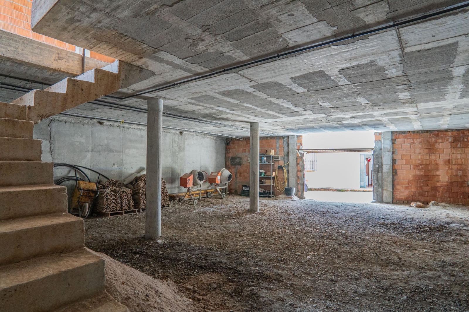 4 bedroom Villa for sale in Benaque - € 149,000 (Ref: 8254165)