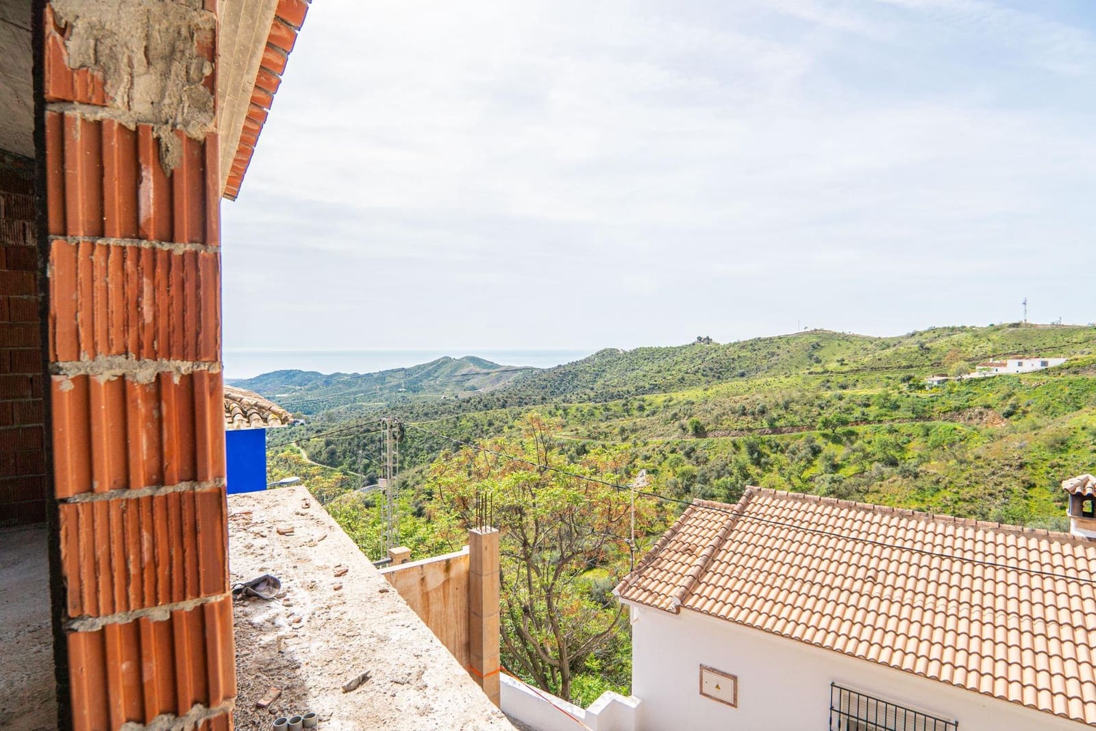 4 bedroom Villa for sale in Benaque - € 149,000 (Ref: 8254165)