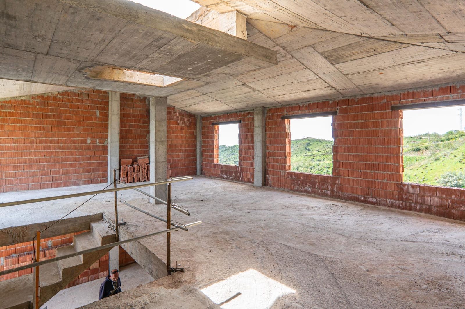 4 bedroom Villa for sale in Benaque - € 149,000 (Ref: 8254165)