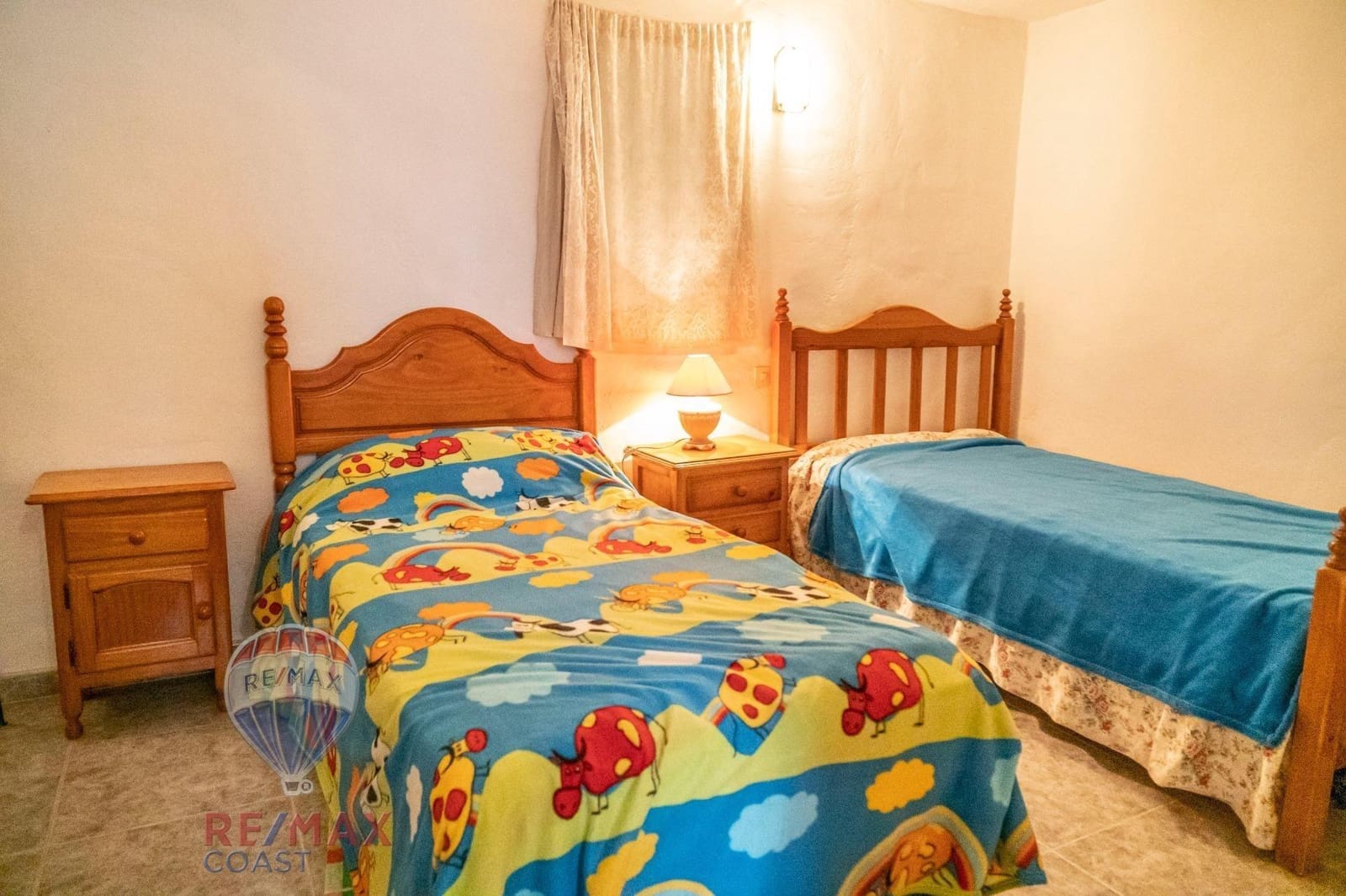 4 soveværelse Finca/Landehus til salg i El Chorro med garage - € 175.000 (Ref: 8338015)