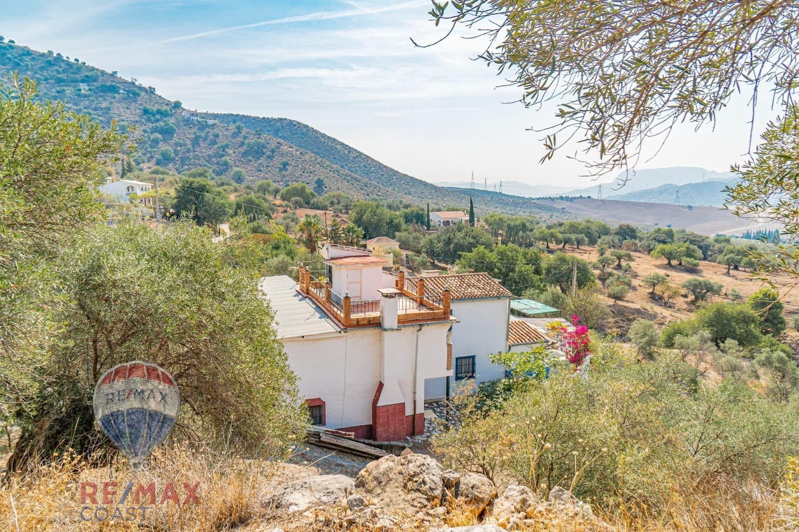 4 soveværelse Finca/Landehus til salg i El Chorro med garage - € 175.000 (Ref: 8338015)