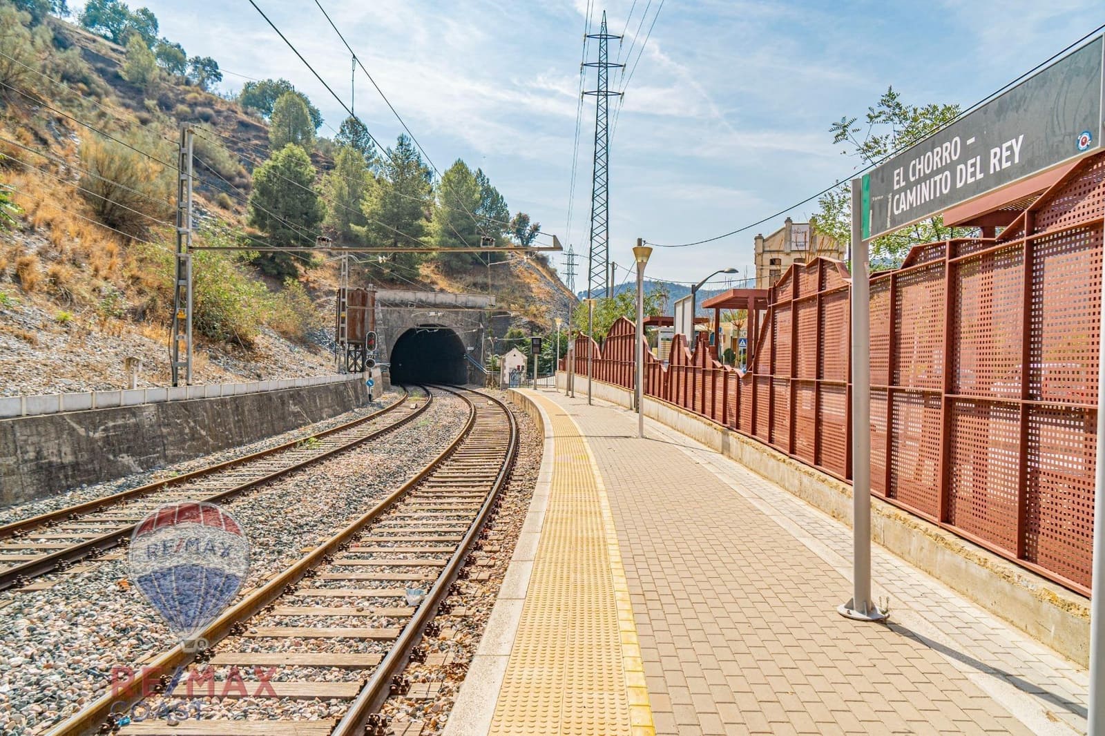 4 slaapkamer Finca/Landhuis te koop in El Chorro met garage - € 175.000 (Ref: 8338015)