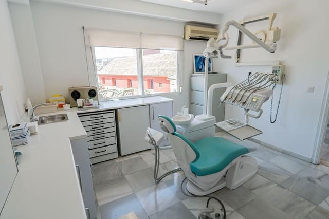 Kantoor te huur in Centro Historico, Málaga stad - € 1.500 (Ref: 8437329)