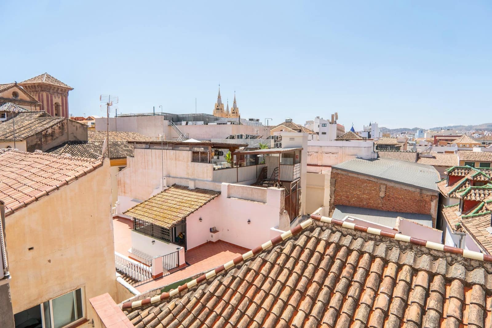 Kontor til leje i Malaga by - € 1.500 (Ref: 8437329)