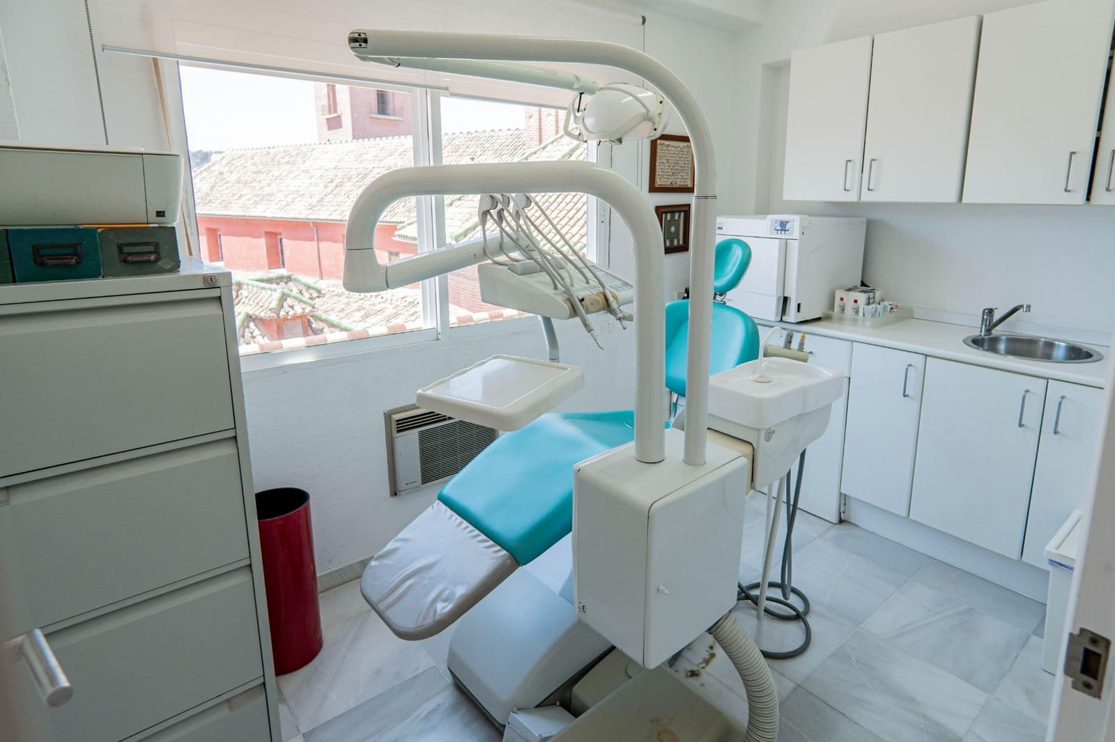 Kontor til leie i Malaga by - € 1 500 (Ref: 8437329)