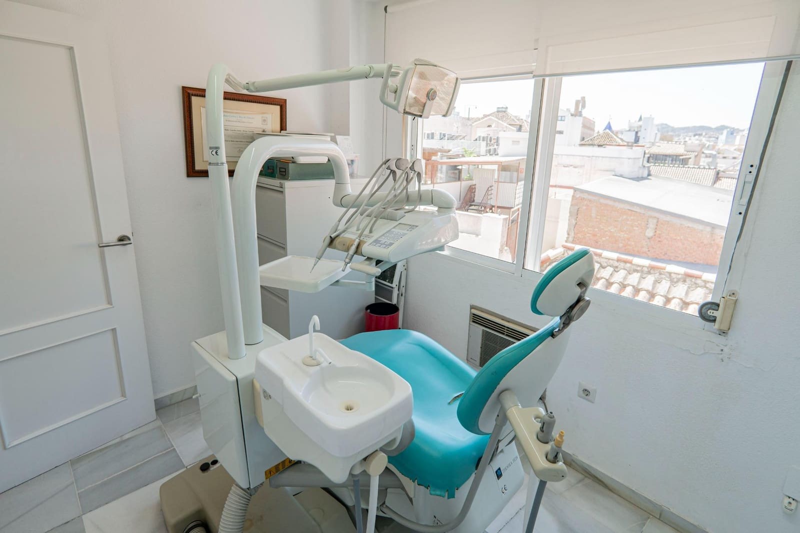 Kontor til leie i Malaga by - € 1 500 (Ref: 8437329)