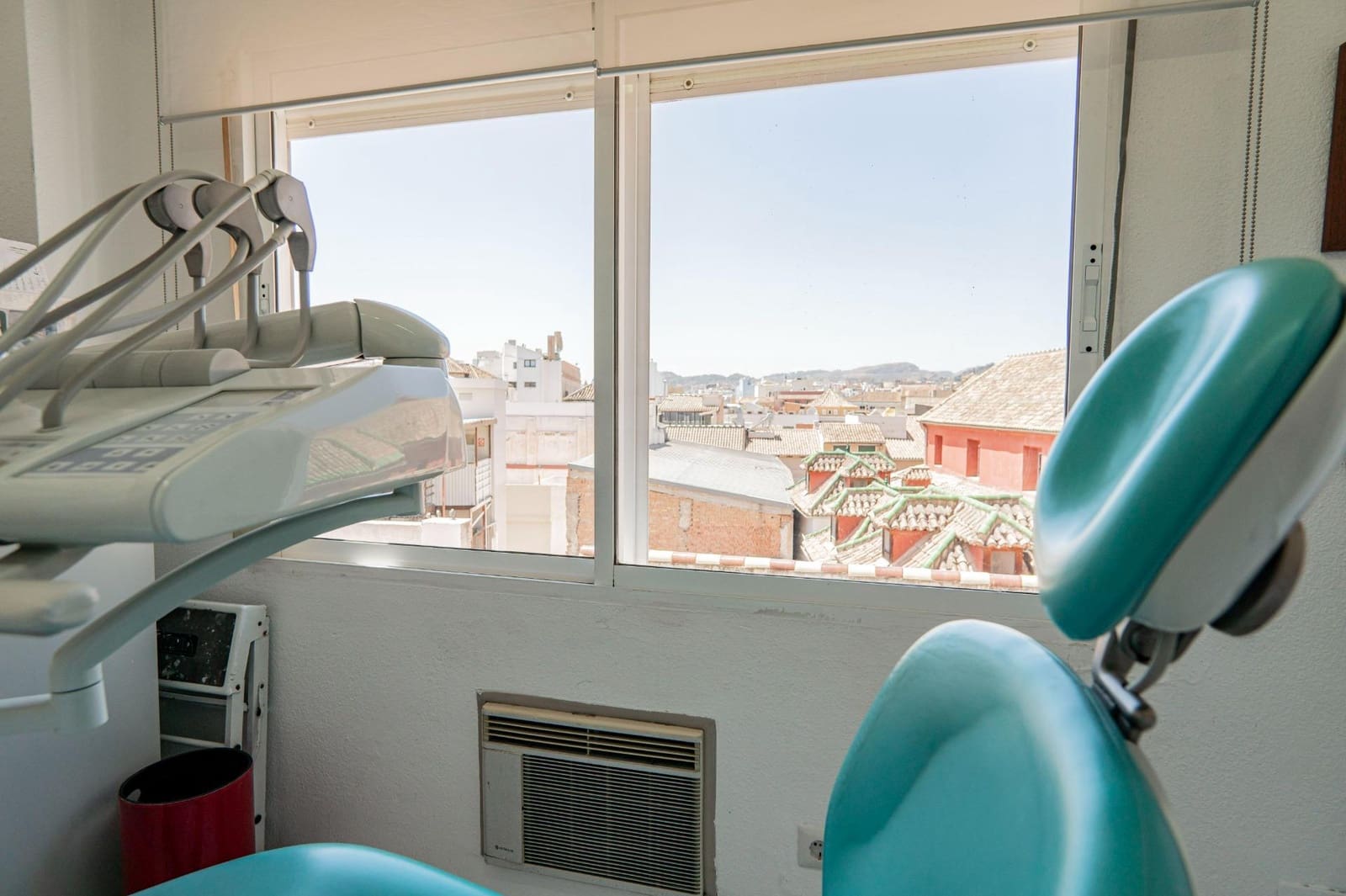 Kontor til leie i Malaga by - € 1 500 (Ref: 8437329)