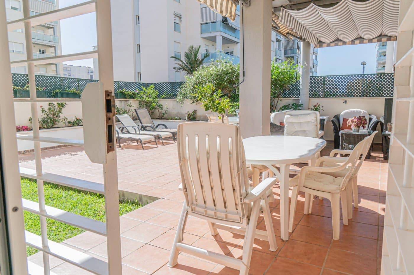 3 bedroom Apartment for rent in Rincon de la Victoria with pool garage - € 1,400 (Ref: 8495163)