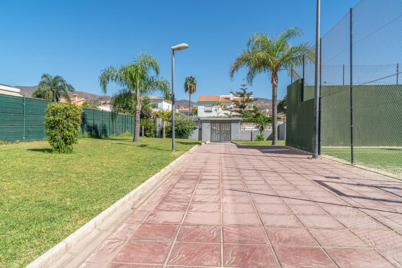 3 bedroom Apartment for rent in Rincon de la Victoria with pool garage - € 1,400 (Ref: 8495163)