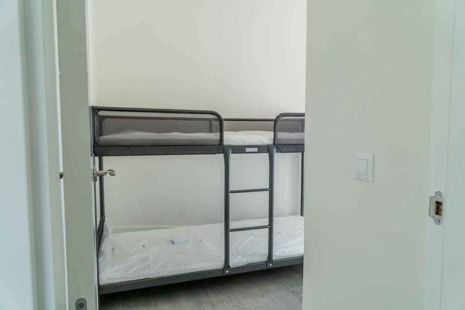 2 bedroom Flat for rent in Velez-Malaga - € 1,200 (Ref: 8552112)