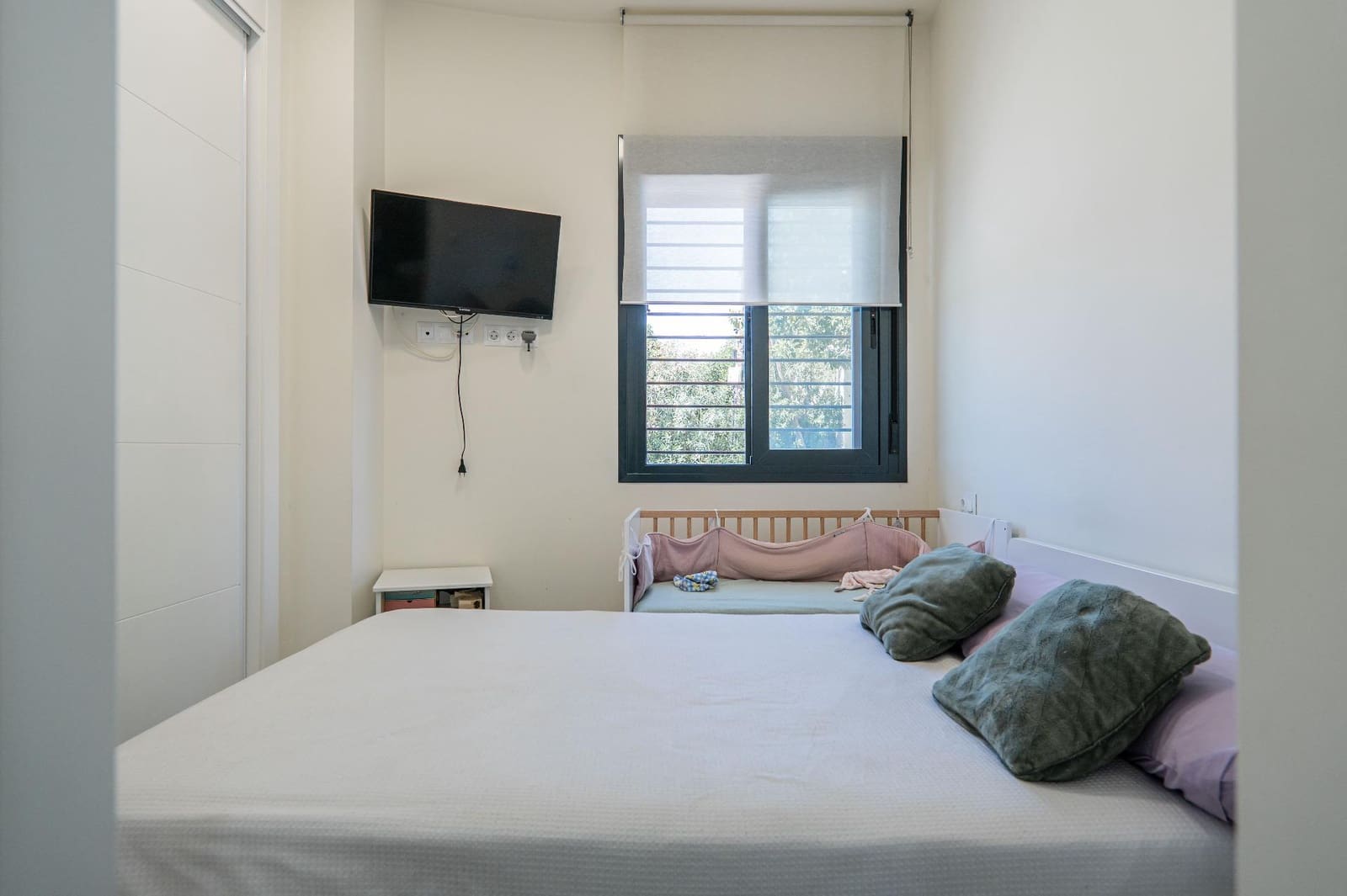 2 bedroom Flat for rent in Velez-Malaga - € 1,200 (Ref: 8552112)