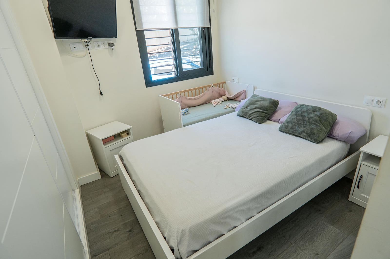 2 bedroom Flat for rent in Velez-Malaga - € 1,200 (Ref: 8552112)