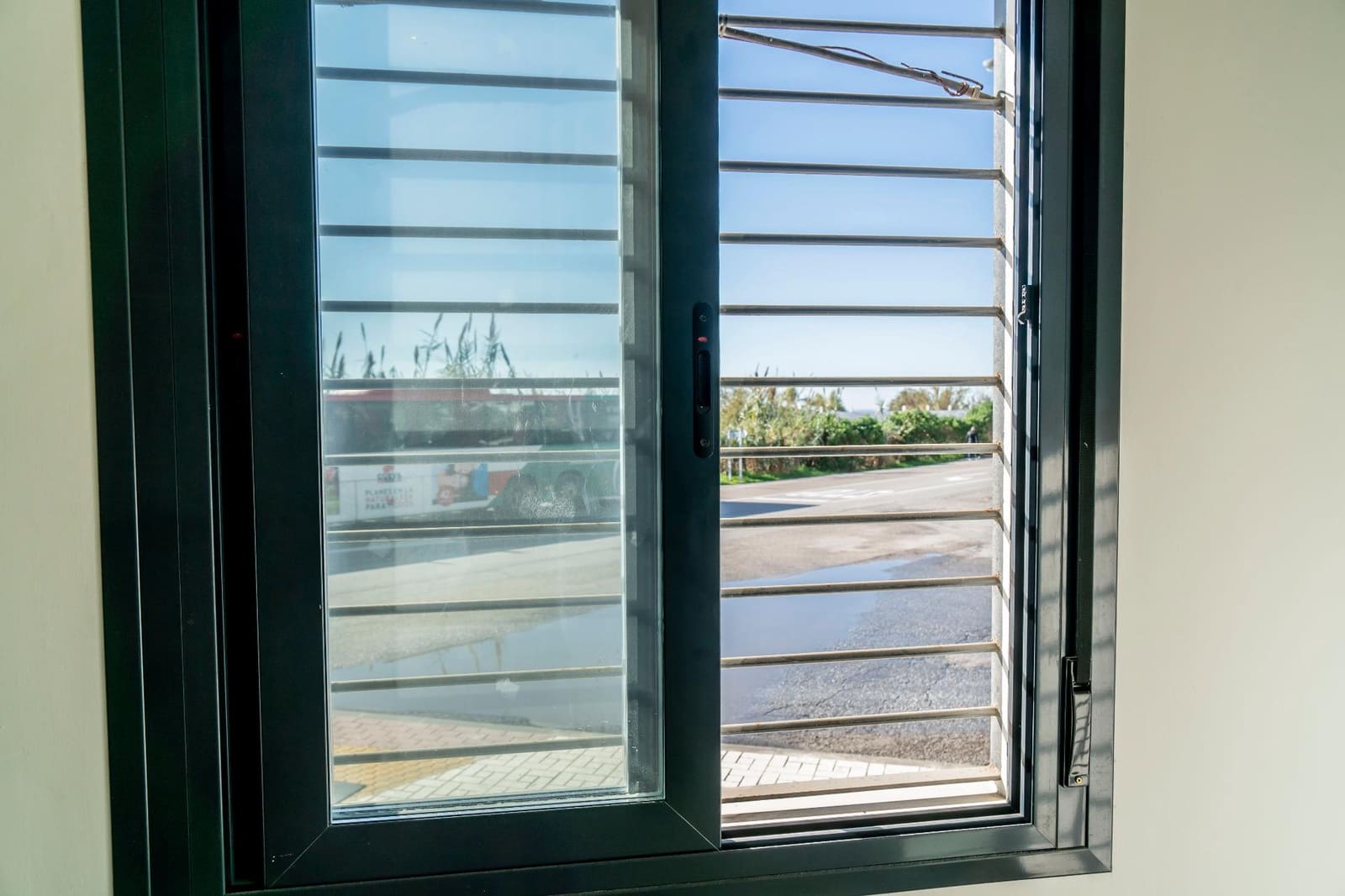 2 bedroom Flat for rent in Velez-Malaga - € 1,200 (Ref: 8552112)