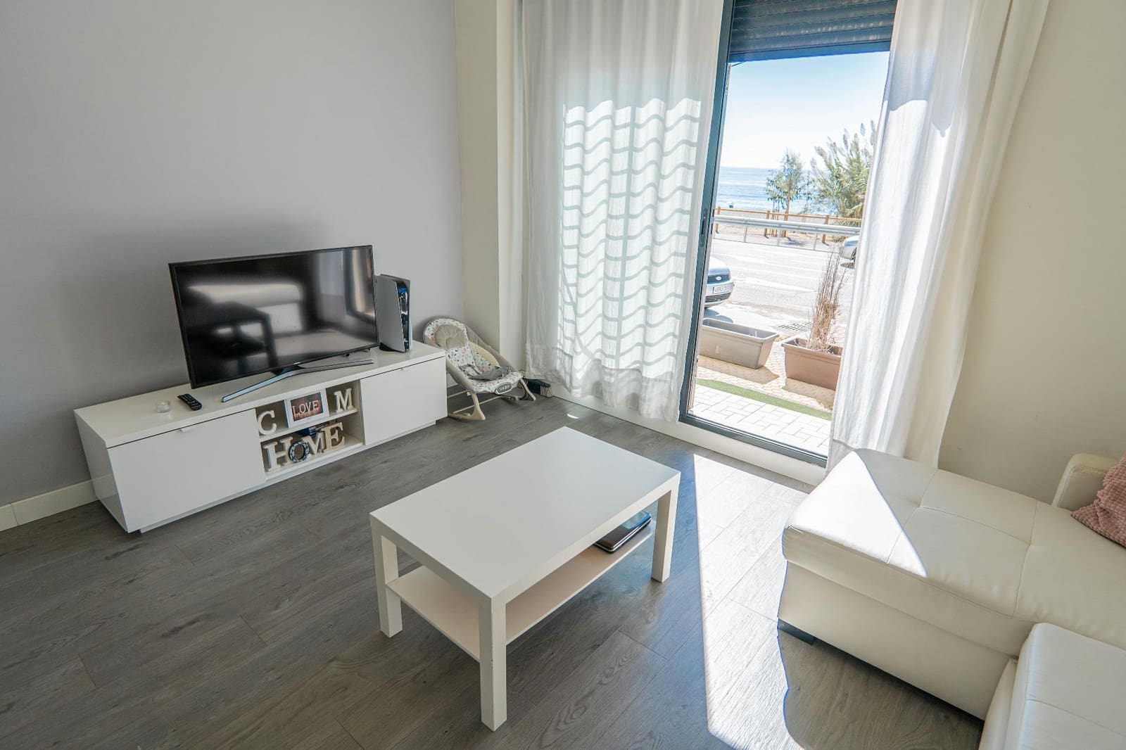 2 bedroom Flat for rent in Velez-Malaga - € 1,200 (Ref: 8552112)