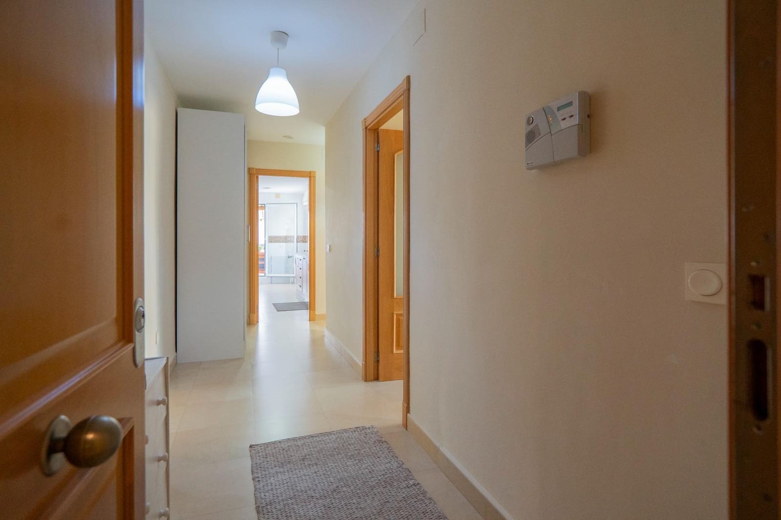 2 slaapkamer Flat te huur in Caleta de Velez met zwembad garage - € 900 (Ref: 8576478)