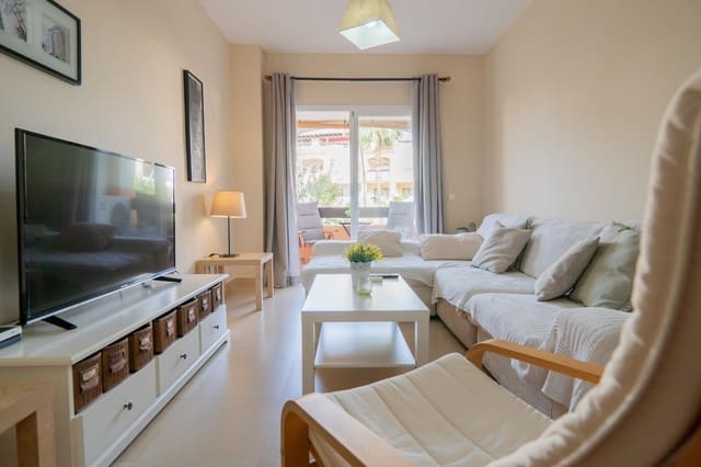 2 bedroom Flat for rent in Caleta de Vélez, Vélez-Málaga with pool garage - € 900 (Ref: 8576478)