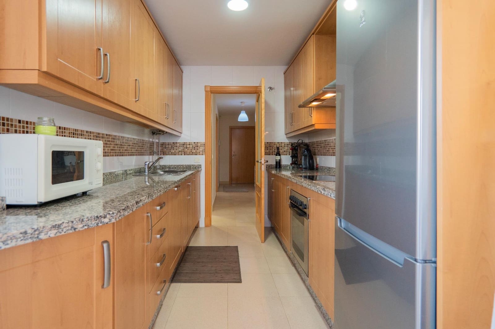 2 slaapkamer Flat te huur in Caleta de Velez met zwembad garage - € 900 (Ref: 8576478)