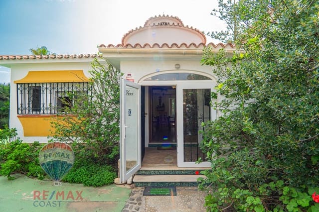 4 camera da letto Villa in vendita in Centro Internacional, Torrox con garage - 748.000 € (Rif: 8636551)