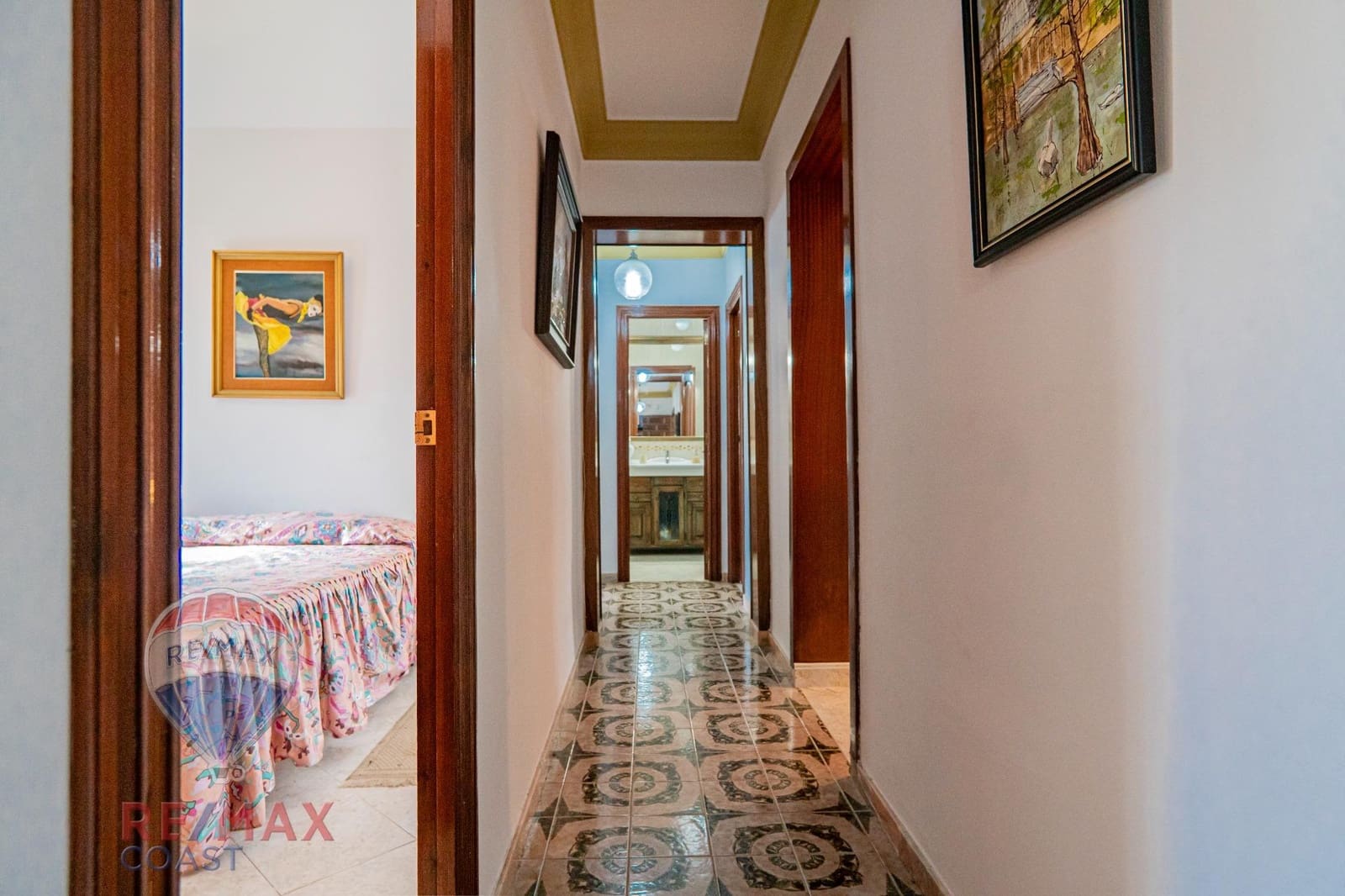 4 slaapkamer Villa te koop in Torrox-Costa met garage - € 748.000 (Ref: 8636551)