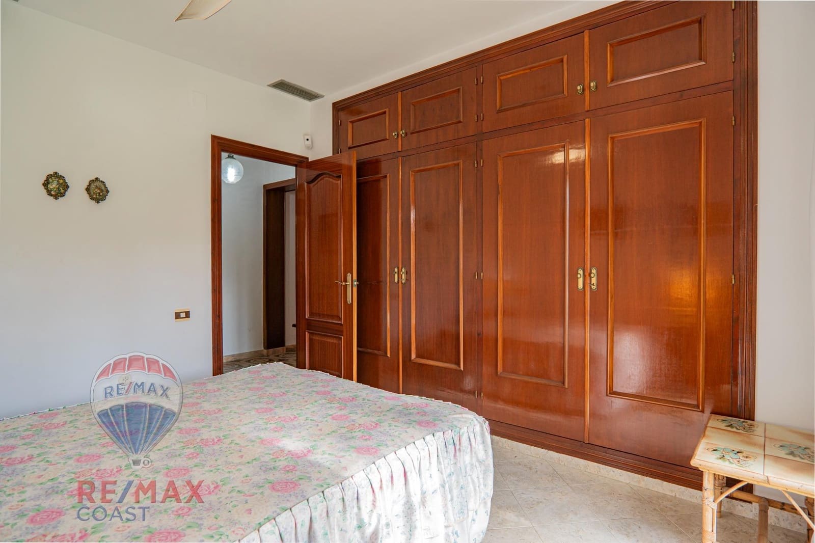 4 sypialnia Willa na sprzedaż w Torrox-Costa z garażem - 745 000 € (Ref: 8636551)