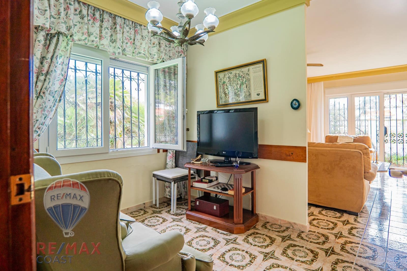 4 sypialnia Willa na sprzedaż w Torrox-Costa z garażem - 745 000 € (Ref: 8636551)