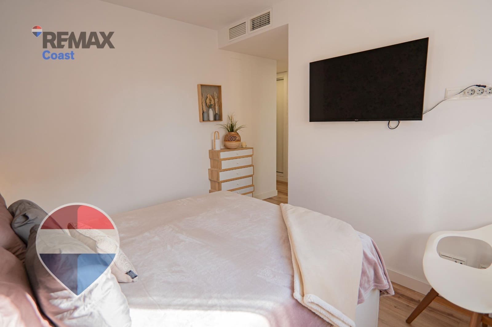 2 slaapkamer Flat te koop in Malaga stad met zwembad garage - € 549.000 (Ref: 8709875)