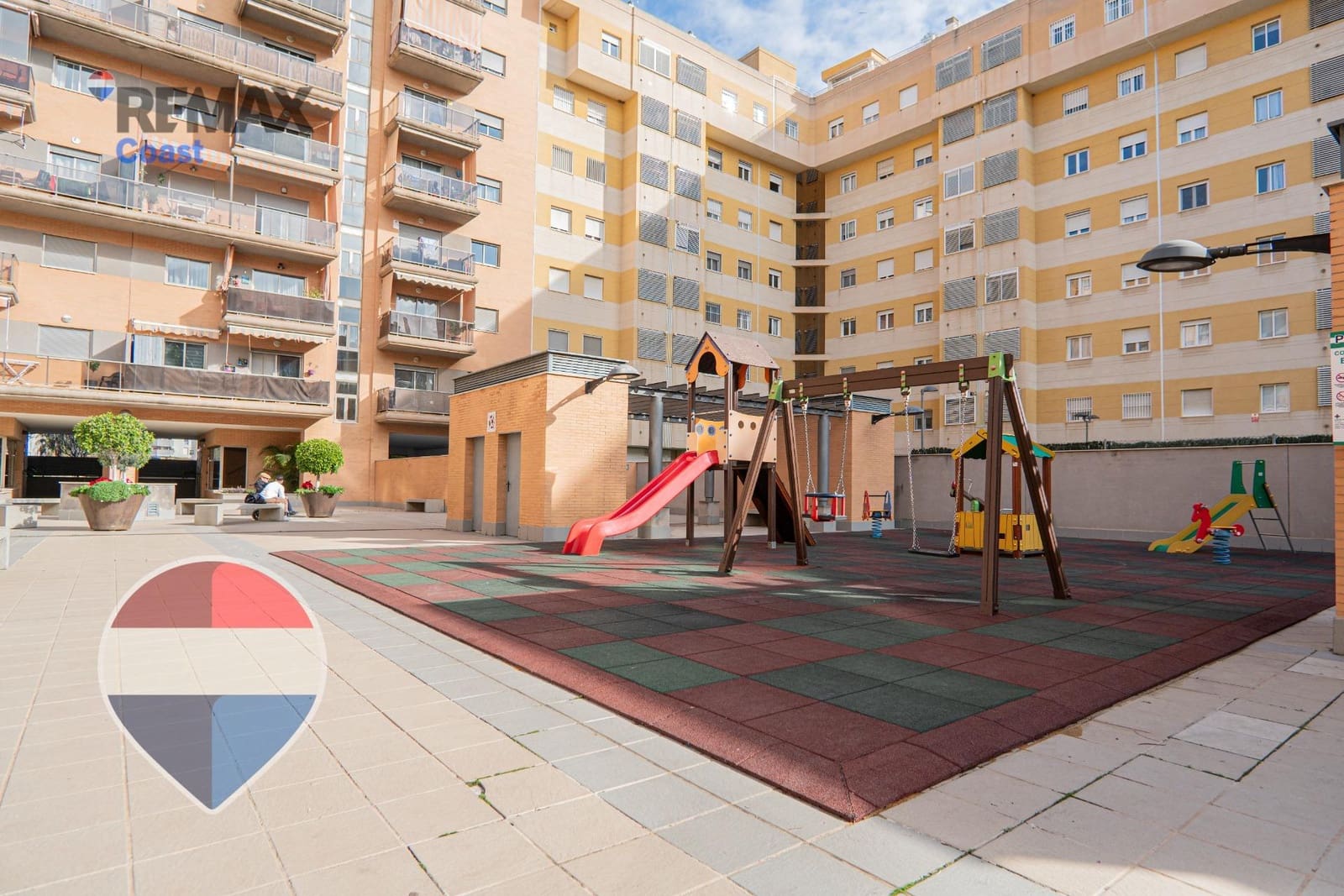 2 slaapkamer Flat te koop in Malaga stad met zwembad garage - € 549.000 (Ref: 8709875)