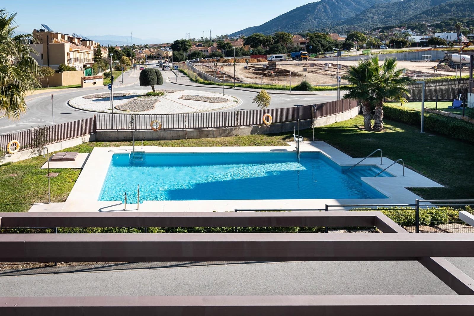 4 quarto Moradia em Banda para arrendar em Pinos de Alhaurin com piscina - 1 900 € (Ref: 8770854)