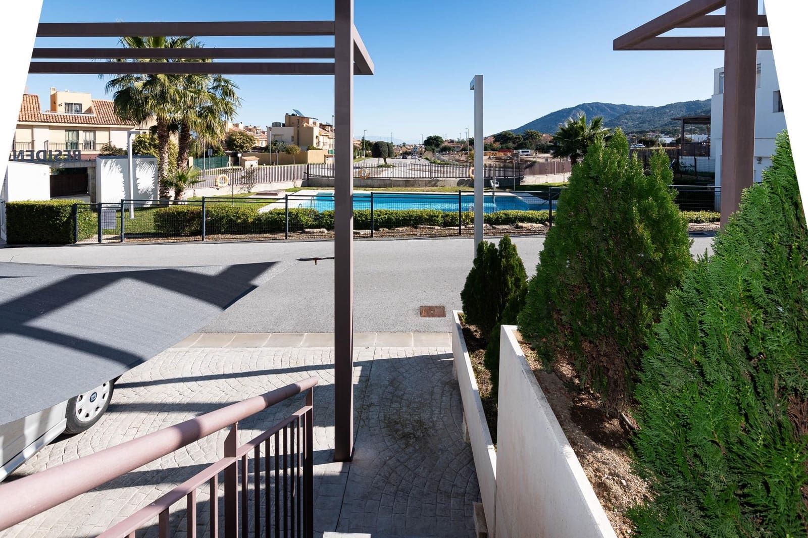 4 quarto Moradia em Banda para arrendar em Pinos de Alhaurin com piscina - 1 900 € (Ref: 8770854)