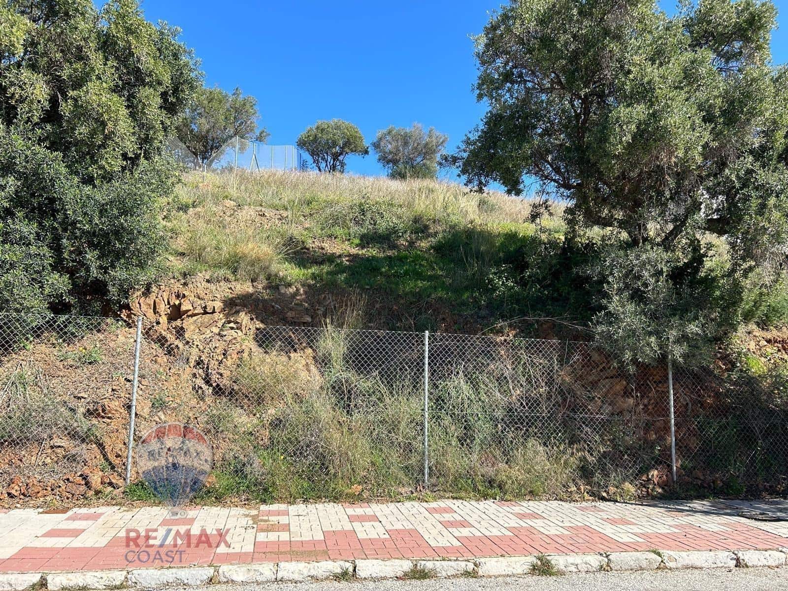 Byggetomt til salgs i Malaga by - € 424 200 (Ref: 8789546)