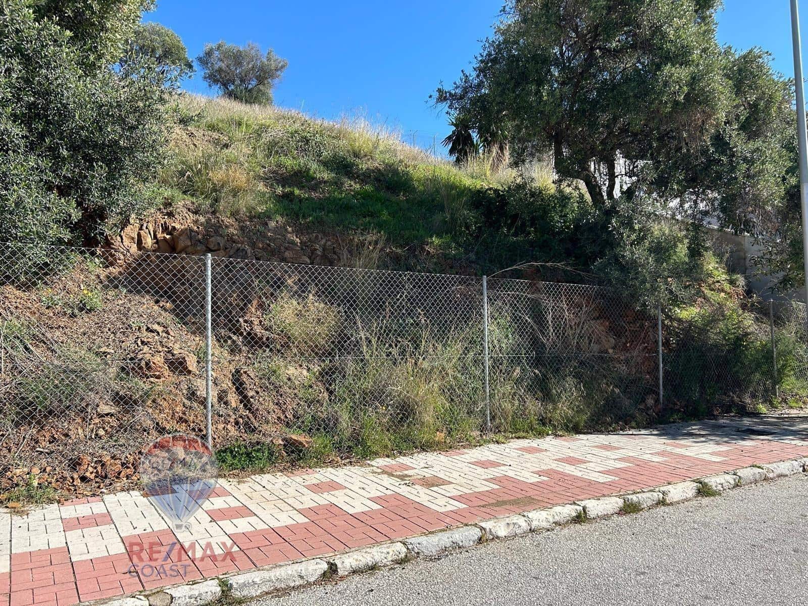 Byggetomt til salgs i Malaga by - € 424 200 (Ref: 8789546)