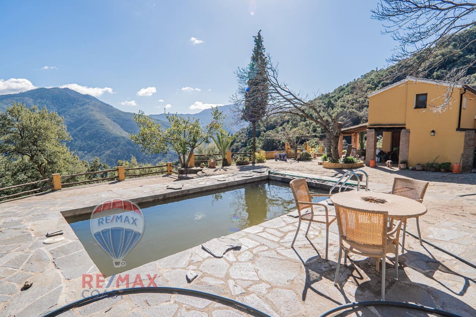 5 soveværelse Finca/Landehus til salg i Jubrique med swimmingpool - € 1.180.000 (Ref: 8802085)