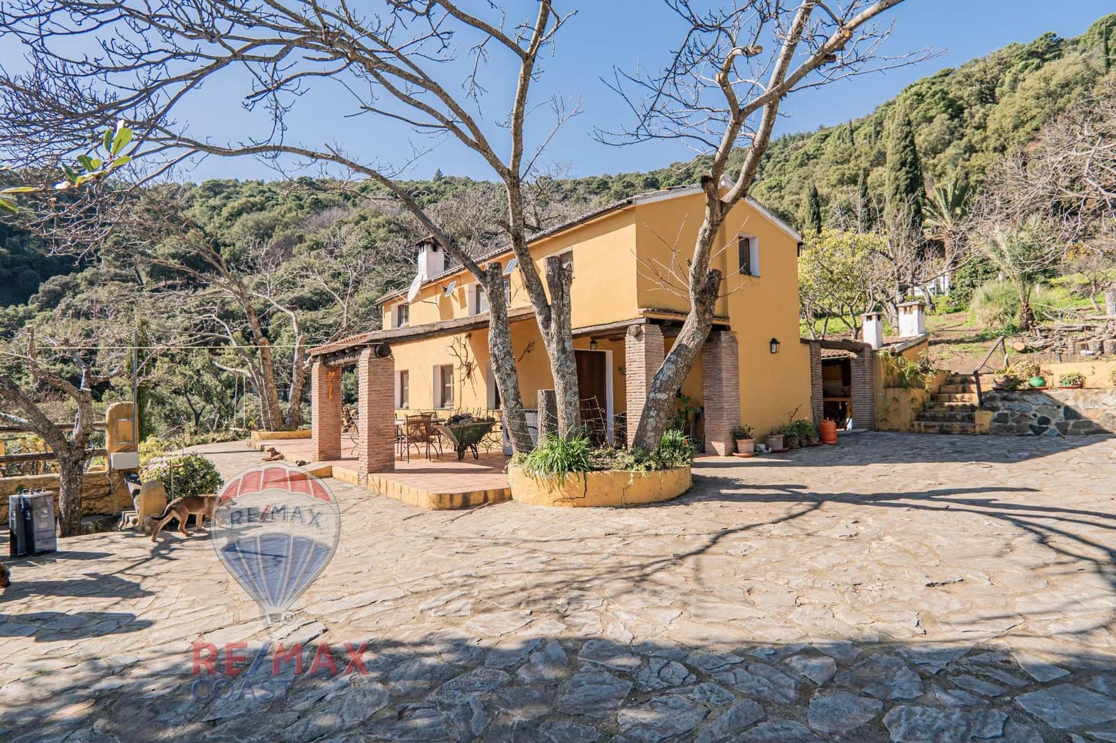 5 soveværelse Finca/Landehus til salg i Jubrique med swimmingpool - € 1.180.000 (Ref: 8802085)