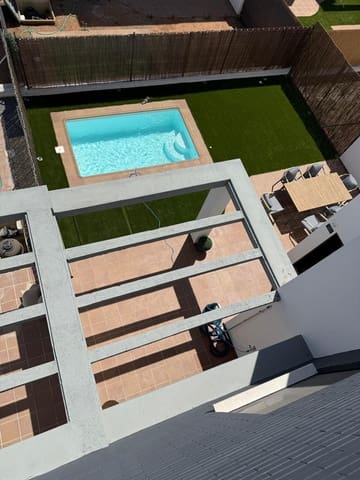4 soveværelse Rækkehus til leje i Cártama med swimmingpool garage - € 1.850 (Ref: 8822498)
