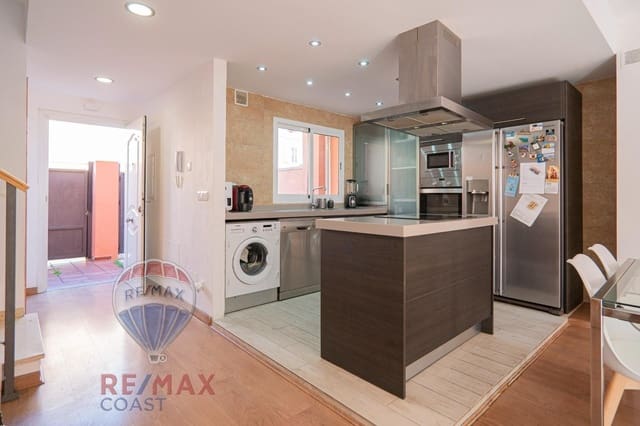 3 sypialnia Dom szeregowy na sprzedaż w Benajarafe, Vélez-Málaga z basenem - 360 000 € (Ref: 8905545)