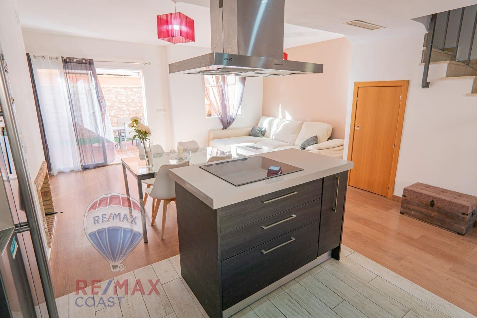 3 soveværelse Rækkehus til salg i Benajarafe med swimmingpool - € 360.000 (Ref: 8905545)