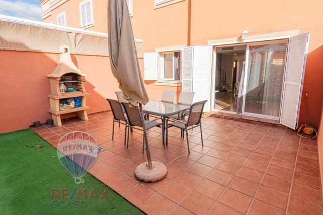 3 sypialnia Dom szeregowy na sprzedaż w Benajarafe, Vélez-Málaga z basenem - 360 000 € (Ref: 8905545)