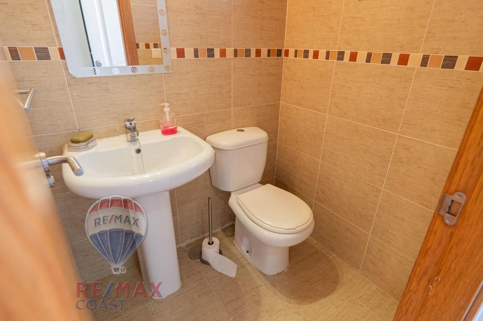 3 soveværelse Rækkehus til salg i Benajarafe med swimmingpool - € 360.000 (Ref: 8905545)